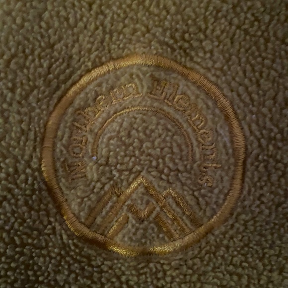 Northern Elements Fleece - Picture 3 of 3